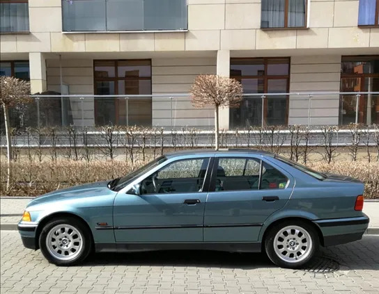 bmw seria 3 warszawa BMW Seria 3 cena 25900 przebieg: 134000, rok produkcji 1994 z Warszawa